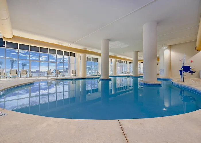 Phoenix Gulf Tower 404 Apartment *